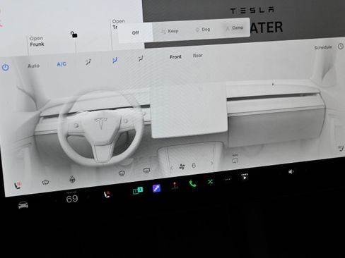 Used 2023 Tesla Model 3 Standard Range image 38