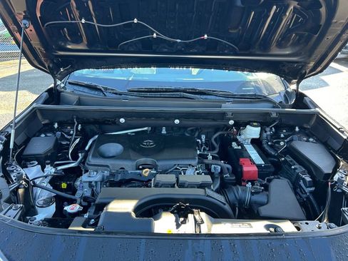 Used 2019 Toyota RAV4 XLE Premium image 29