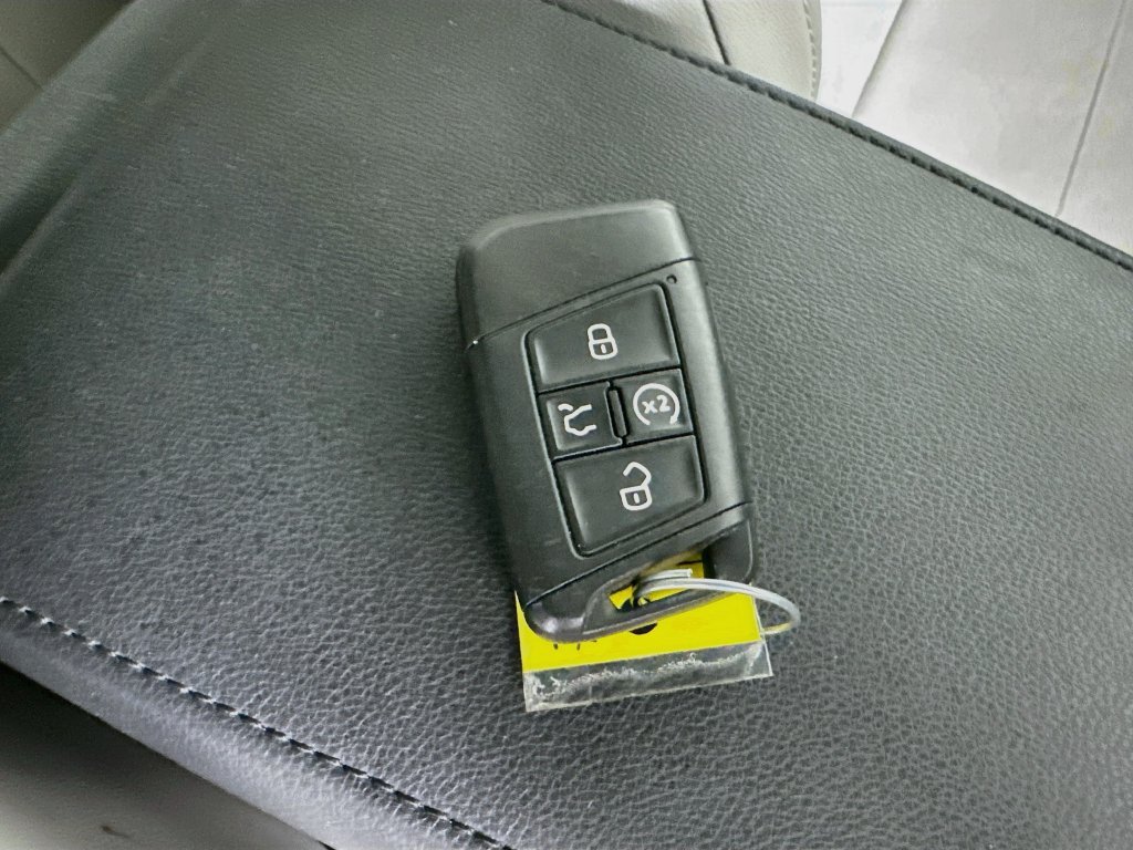 Used 2019 Volkswagen Tiguan SEL FWD image 42