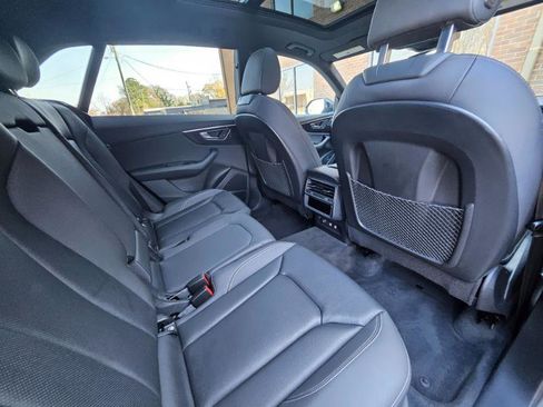 Used 2019 Audi Q8 Premium Plus w/ Premium Plus image 65