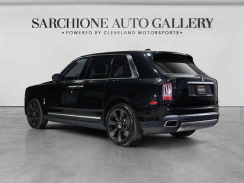 Used 2019 Rolls-Royce Cullinan AWD/4WD image 2