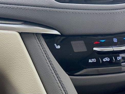 Used 2022 Cadillac XT5 Premium Luxury AWD/4WD image 30