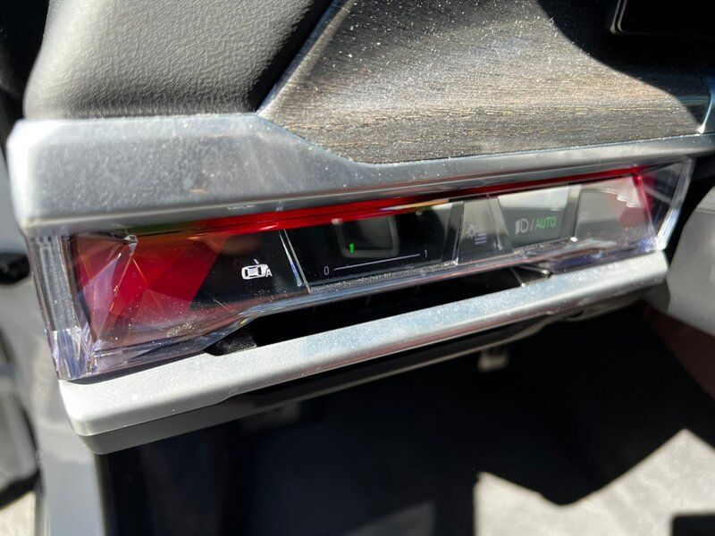 Used 2024 BMW i7 M70 AWD/4WD image 33