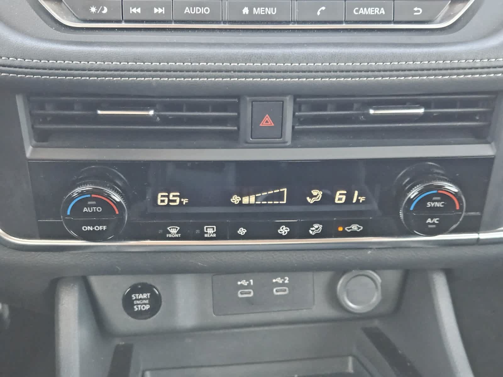 Used 2024 Nissan Rogue SV FWD image 18