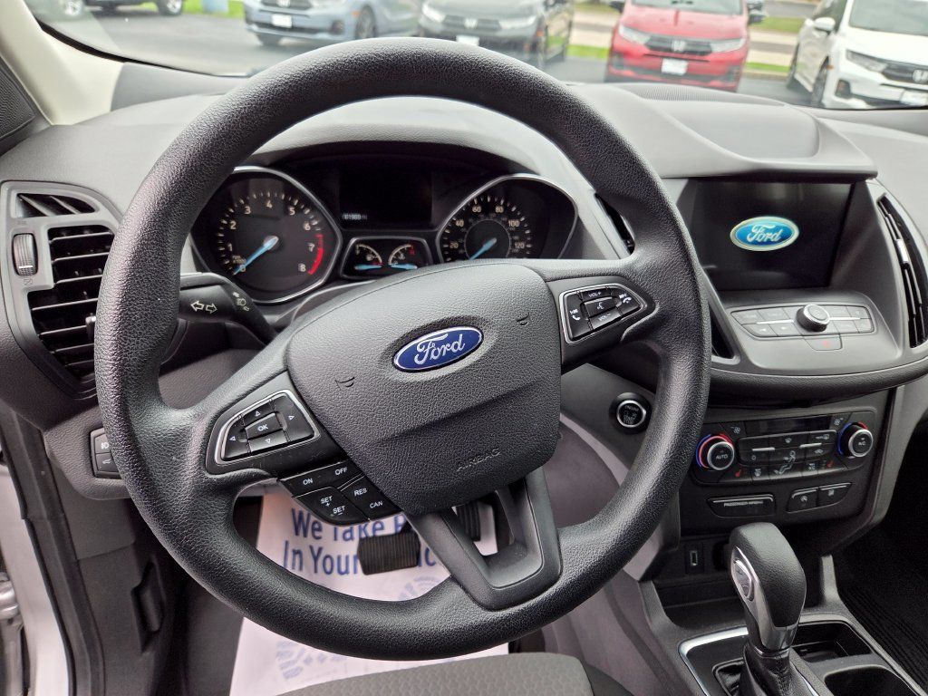 Used 2019 Ford Escape SE FWD image 33