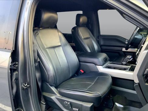 Used 2018 Ford F150 Lariat w/ Equipment Group 502A Luxury AWD/4WD image 9