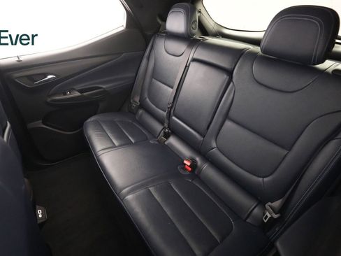 Used 2023 Chevrolet Bolt EUV LT w/ Convenience Package image 24