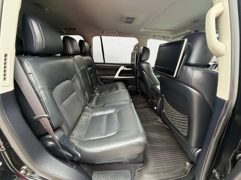 Used 2017 Toyota Land Cruiser AWD/4WD image 26