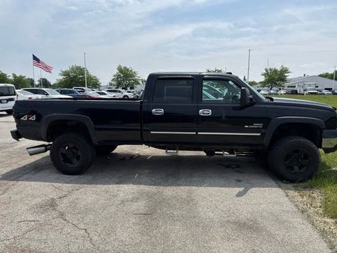 Used 2007 Chevrolet Silverado 2500 LT w/ Heavy-Duty Power Package AWD/4WD image 6