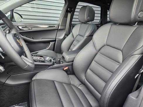 New 2026 Porsche Macan S image 5