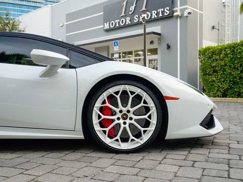 Used 2016 Lamborghini Huracan LP 610-4 Avio image 34