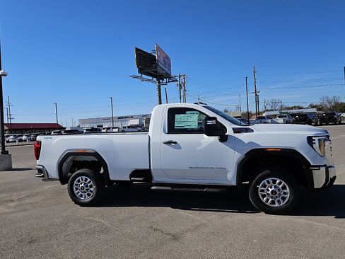 New 2026 GMC Sierra 2500 Pro w/ Convenience Package image 6