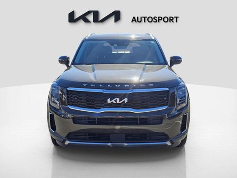 Used 2022 Kia Telluride S image 2