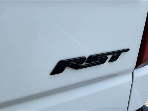 Used 2023 Chevrolet Silverado 1500 RST AWD/4WD image 10