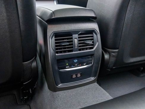 New 2025 BMW 330i xDrive Sedan image 27