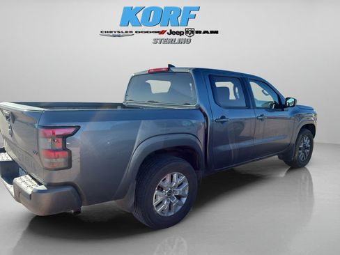 Used 2022 Nissan Frontier SV image 5