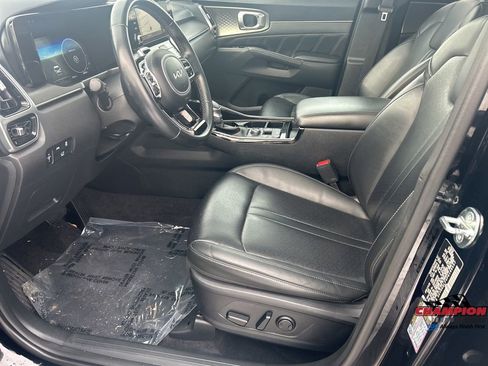 Used 2023 Kia Sorento SX image 13