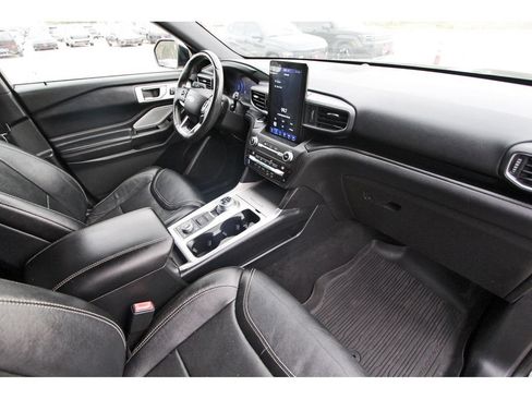 Certified 2020 Ford Explorer ST w/ ST Street Pack AWD/4WD image 32