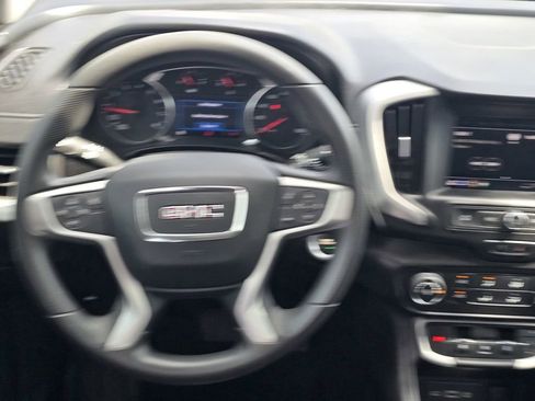 Used 2022 GMC Terrain SLE w/ LPO, Floor Liner Package FWD image 15