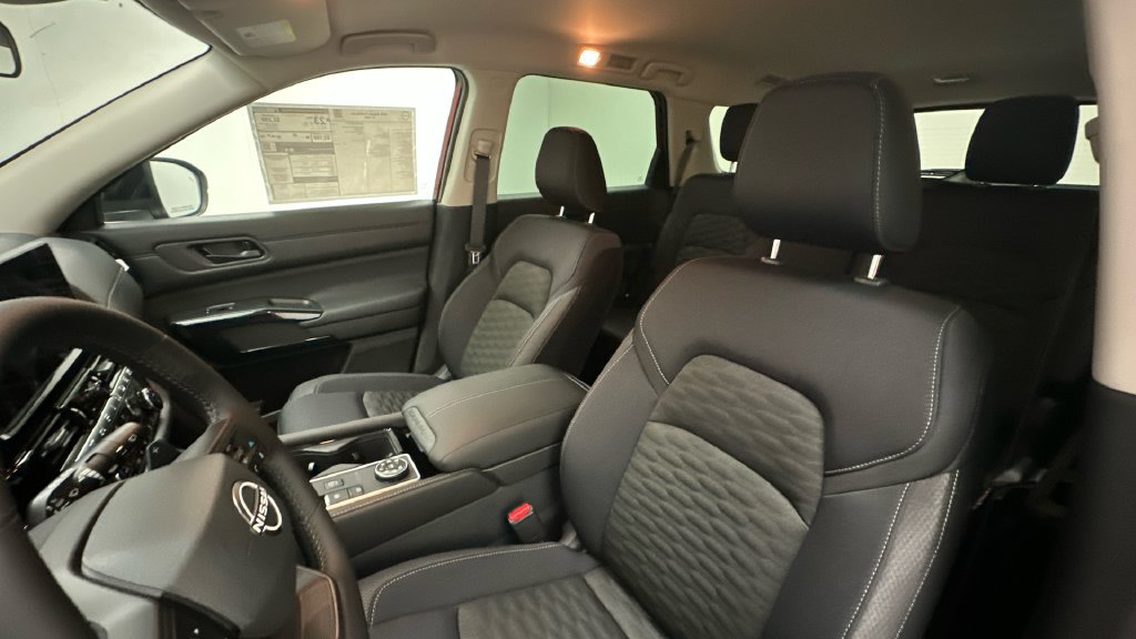 New 2026 Nissan Pathfinder SV AWD/4WD image 9