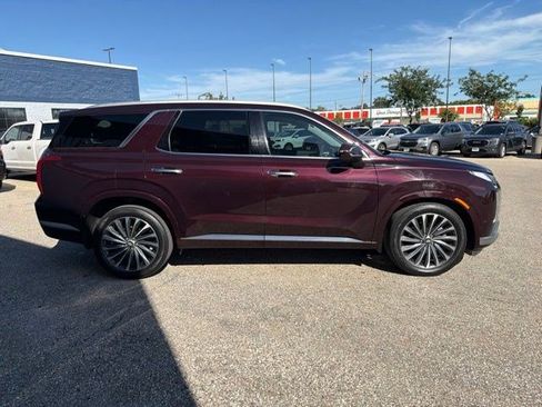 Used 2024 Hyundai Palisade Calligraphy FWD image 6