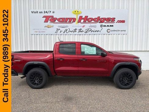 New 2026 Chevrolet Colorado Trail Boss AWD/4WD image 1