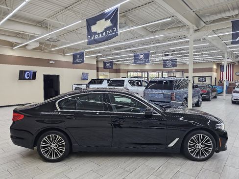Used 2020 BMW 530i w/ Convenience Package image 6