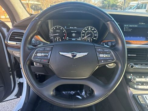 Used 2018 Genesis G90 3.3T Premium image 17
