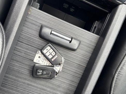 Used 2019 Honda Pilot Elite image 22