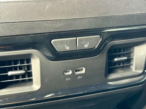 Used 2024 Chevrolet Silverado 2500 ZR2 image 23