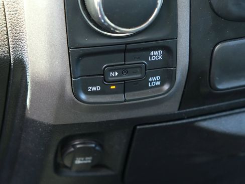 Used 2016 RAM 1500 Tradesman w/ Popular Equipment Group AWD/4WD image 23