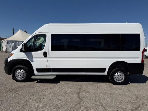 Used 2023 RAM ProMaster 2500 FWD image 12