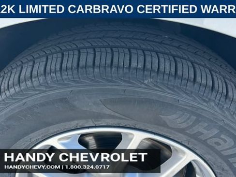 Used 2024 Chrysler Pacifica Touring-L FWD image 10
