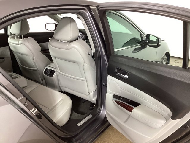 Used 2017 Acura TLX w/ Advance Package AWD/4WD image 23