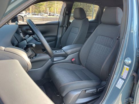 Certified 2025 Honda HR-V Sport image 22