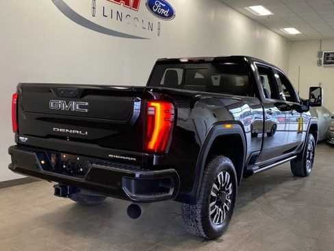 Used 2024 GMC Sierra 2500 Denali Ultimate image 7