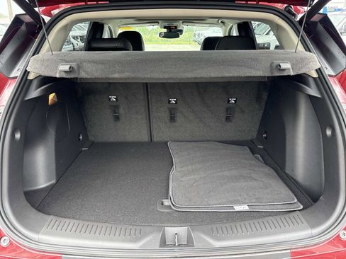 Used 2023 Buick Encore GX Essence w/ Experience Buick Package image 31