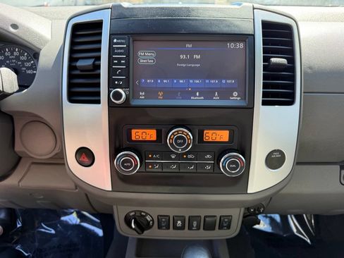 Used 2021 Nissan Frontier SV w/ Midnight Edition Floor Mats AWD/4WD image 20