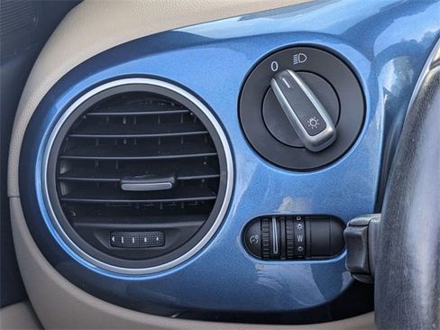 Used 2019 Volkswagen Beetle 2.0T S image 23