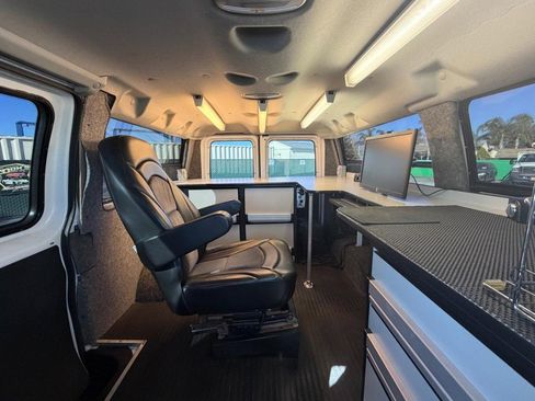 Used 2012 Ford E-250 and Econoline 250 w/ Premium Van Group image 17