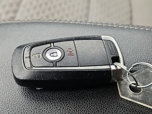 Used 2022 Ford Escape SE AWD/4WD image 28