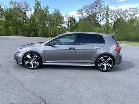Used 2015 Volkswagen Golf R 4-Door image 4