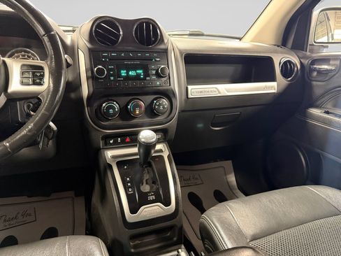 Used 2016 Jeep Compass Latitude AWD/4WD image 19