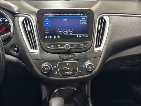 Used 2022 Chevrolet Malibu RS image 25