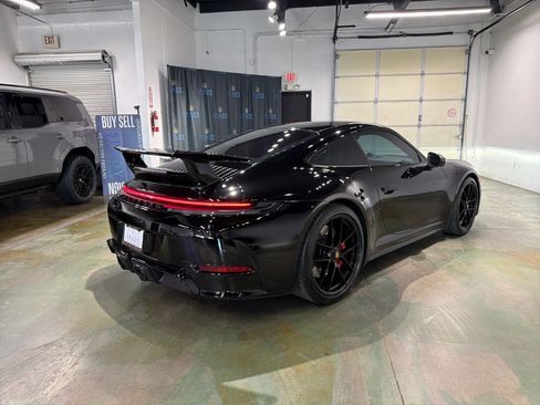 Used 2025 Porsche 911 GTS image 9