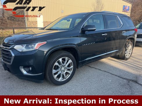 Used 2020 Chevrolet Traverse Premier image 1