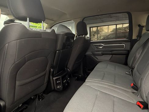 Used 2019 RAM 1500 Big Horn AWD/4WD image 26