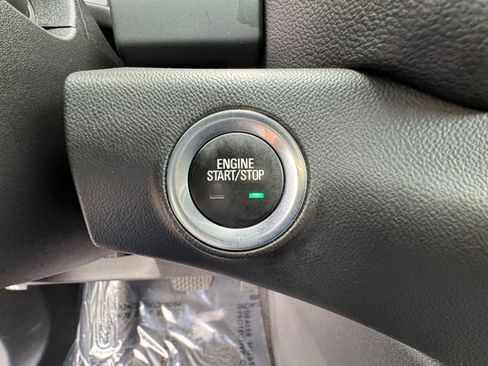 Used 2022 GMC Terrain SLT w/ Elevation Edition image 17