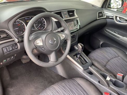 Used 2018 Nissan Sentra SV FWD image 12