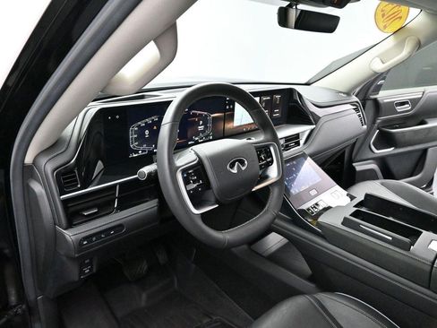 Used 2025 INFINITI QX80 Luxe w/ Exterior Package AWD/4WD image 12
